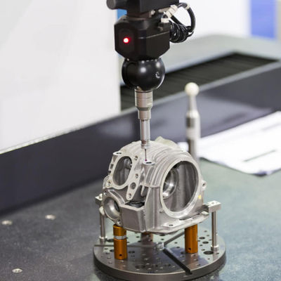 Máquina de prueba portátil CMM, sistema de medida óptico de 2.4um CMM